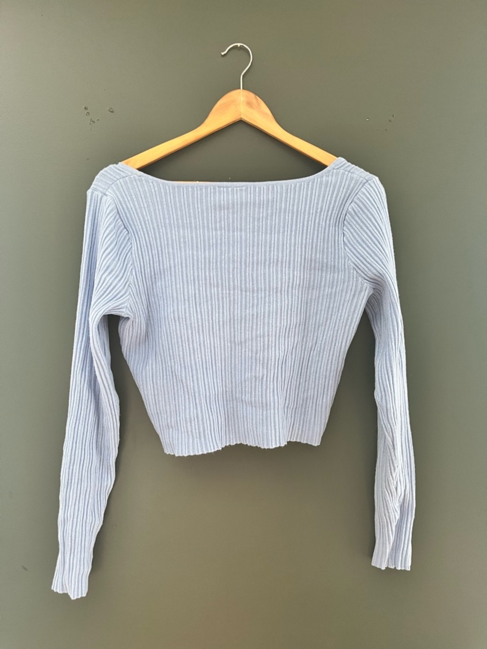 Knit long sleeve top